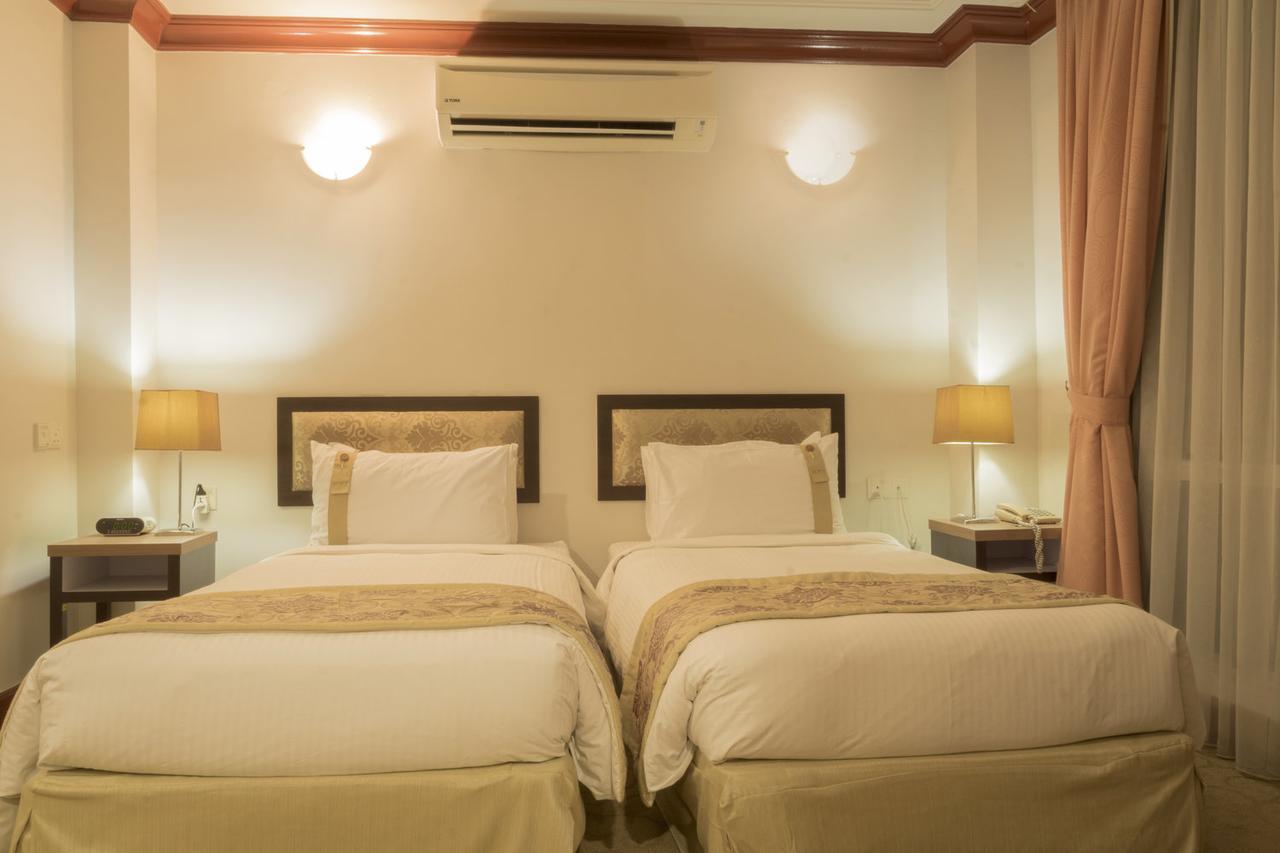 The Regency Scholar'S Inn Kuala Lumpur Extérieur photo